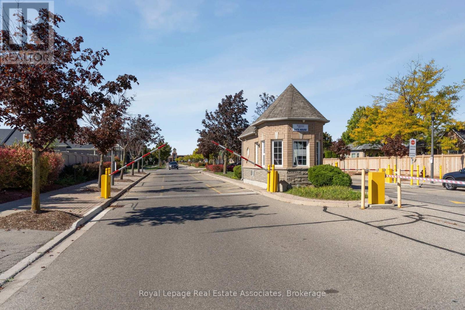 7 Powder Mill Court, Brampton, Ontario  L6R 1W5 - Photo 44 - W12831584