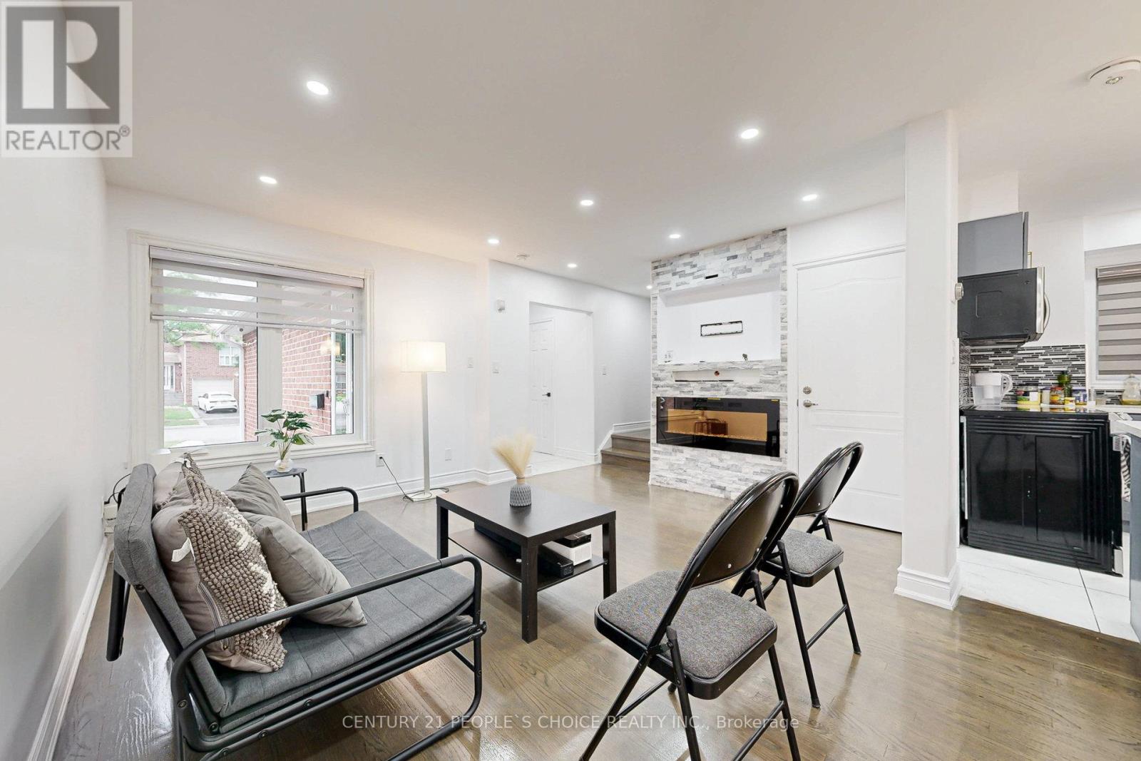 31 Dorking Drive, Brampton, Ontario  L6Z 3T9 - Photo 10 - W12831586