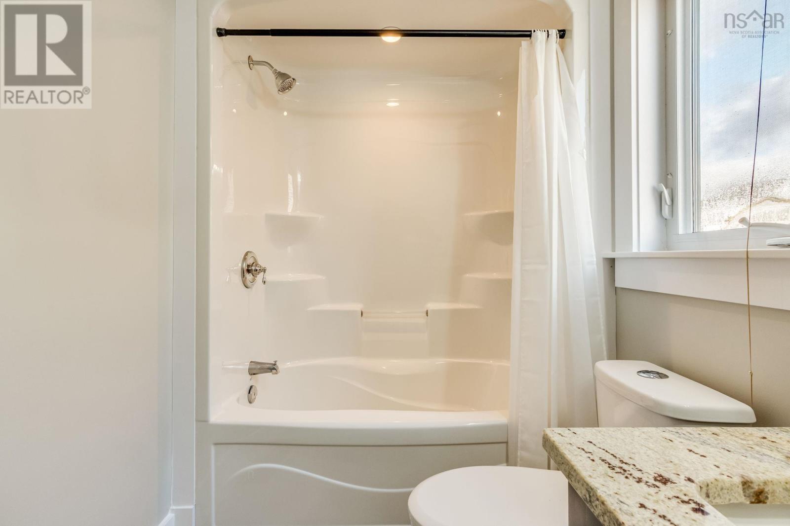 66 Hadley Crescent, Halifax, Nova Scotia  B3N 0E4 - Photo 31 - 202601196