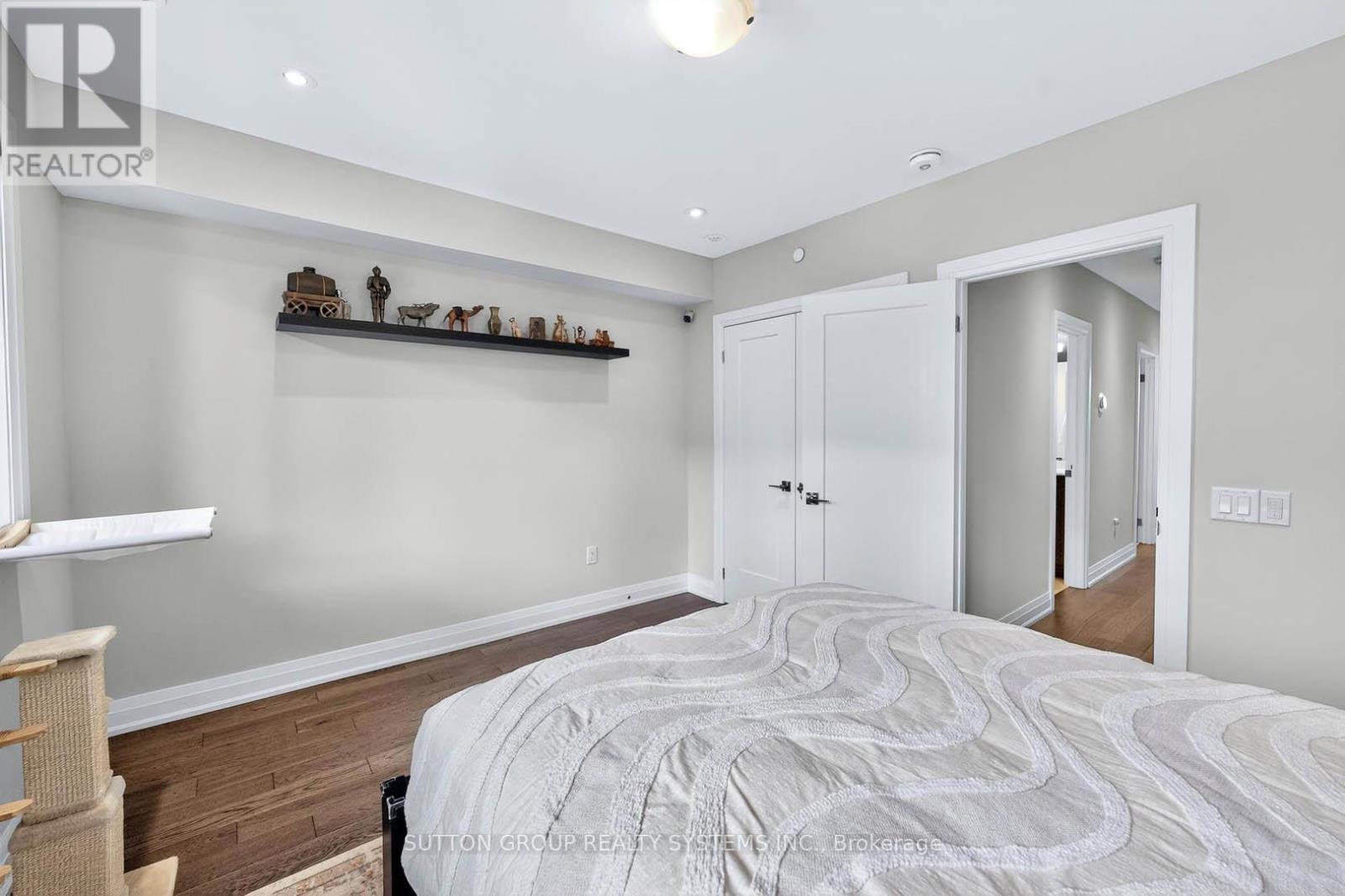 1126a Islington Avenue, Toronto, Ontario  M8Z 0G6 - Photo 26 - W12831404