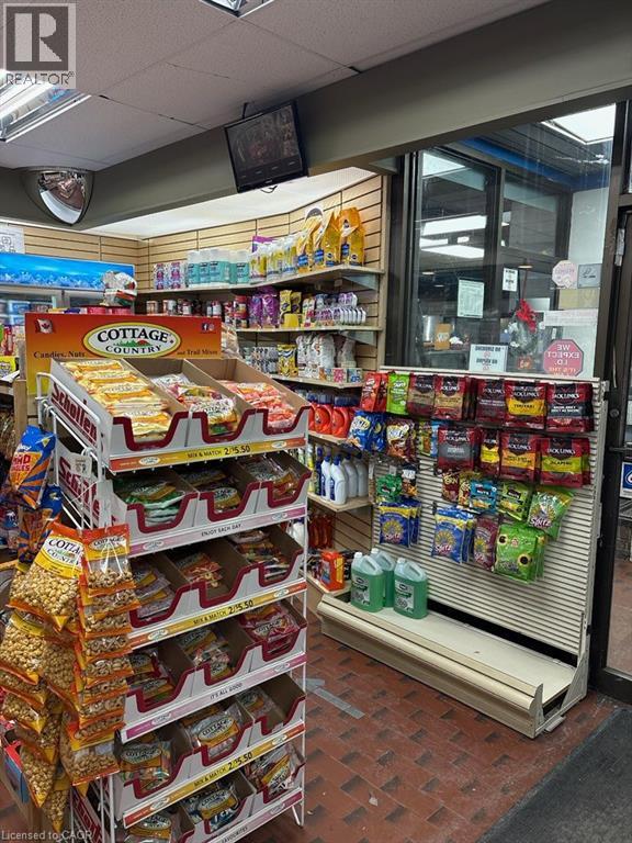 2031 Lakeshore Road, Burlington, Ontario  L7R 1A2 - Photo 15 - 40808481