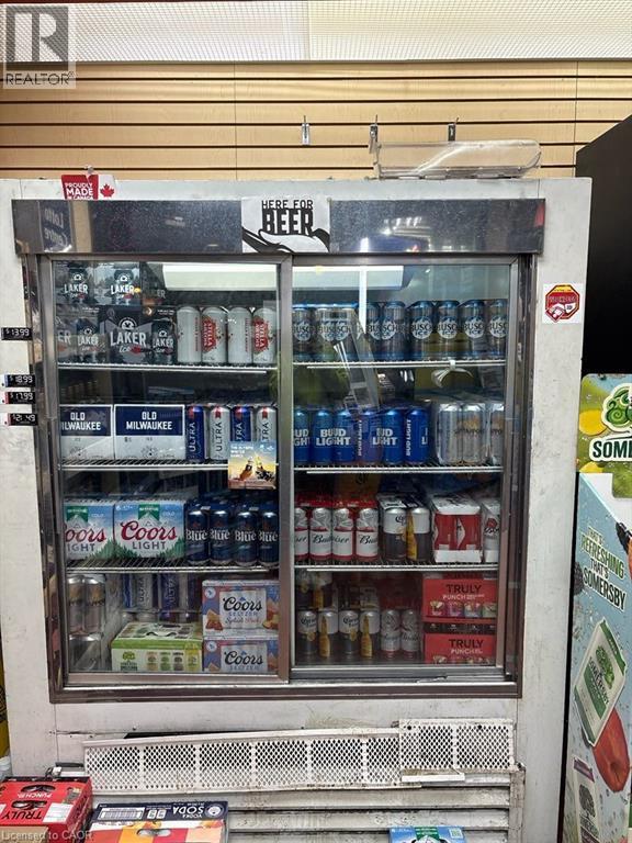 2031 Lakeshore Road, Burlington, Ontario  L7R 1A2 - Photo 6 - 40808481