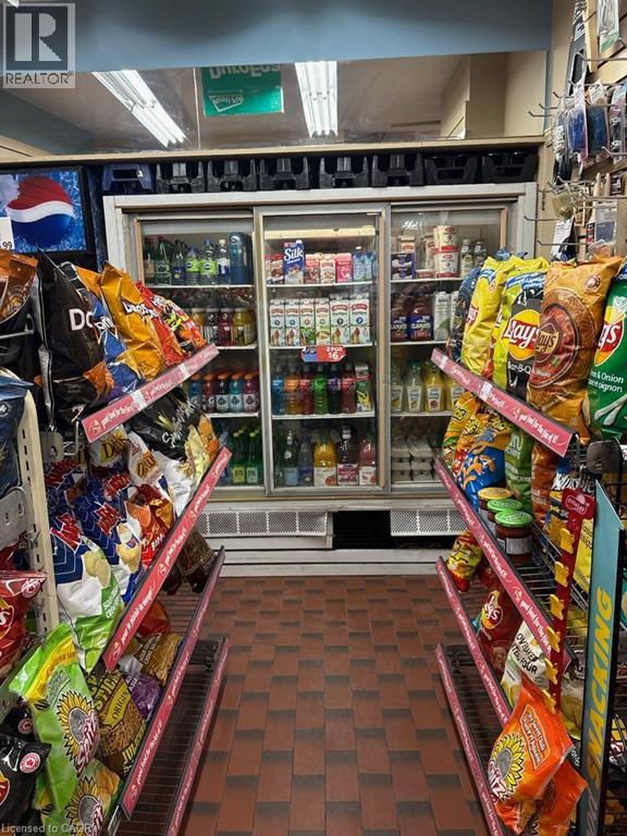 2031 Lakeshore Road, Burlington, Ontario  L7R 1A2 - Photo 8 - 40808481