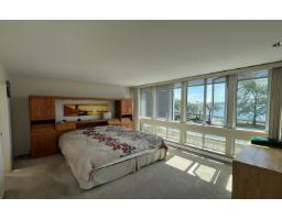 14831 MARINE DRIVE, White Rock, British Columbia