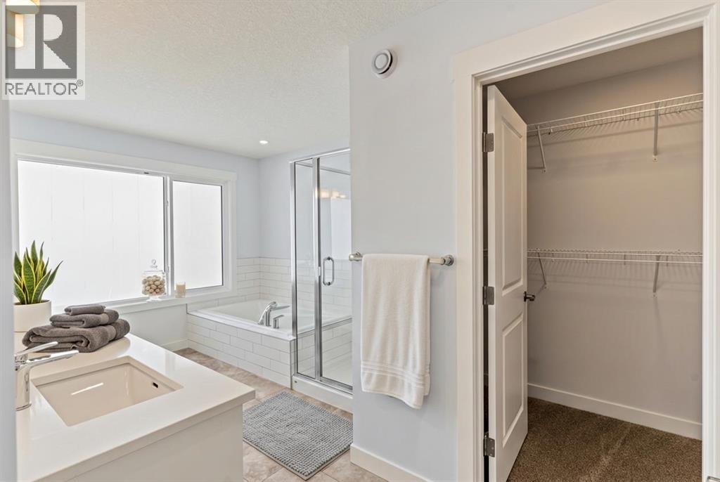 60 Creekstone Grove Sw, Calgary, Alberta  T2x 4X8 - Photo 12 - A2282171