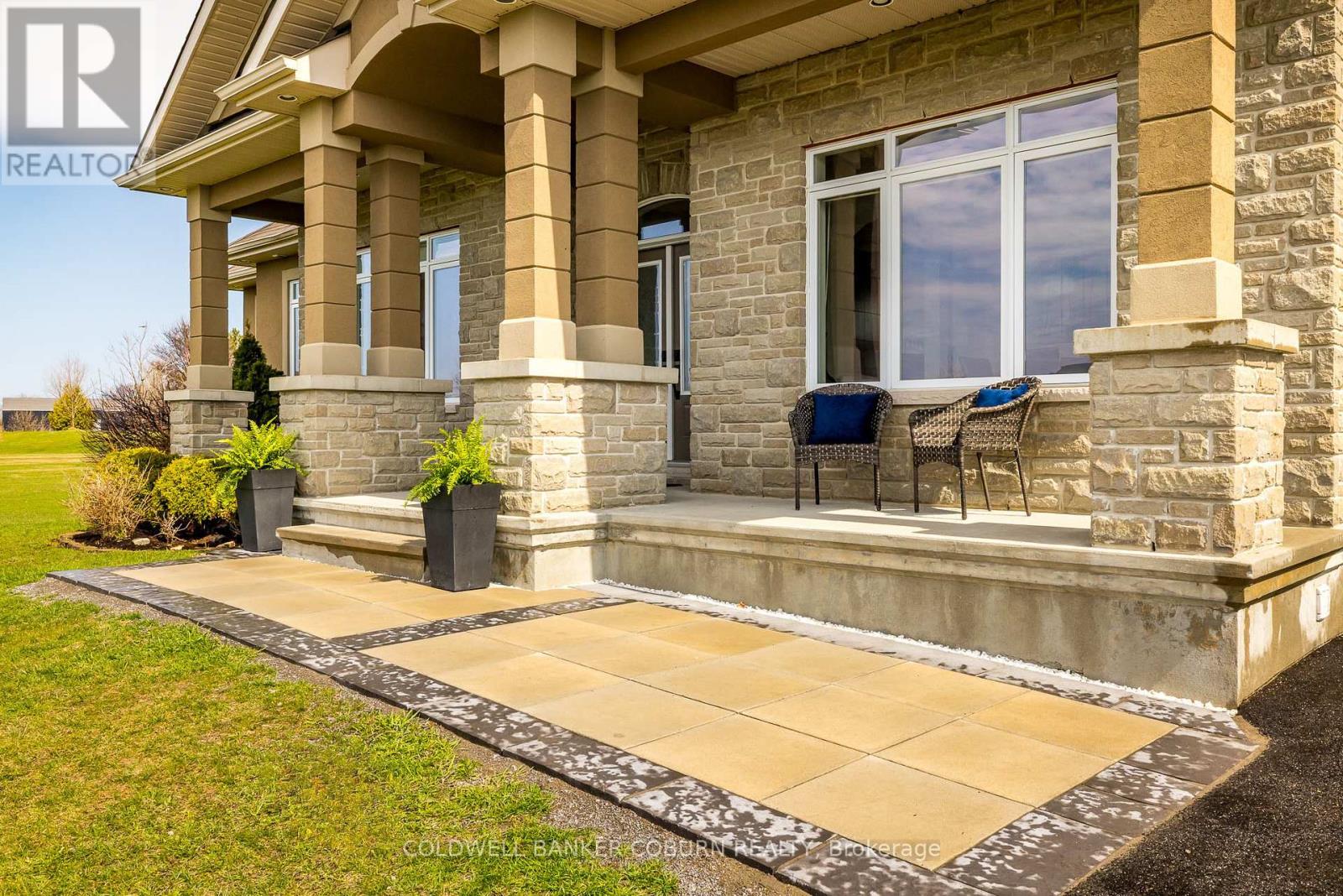 270 West Lake Circle, Ottawa, Ontario  K0A 1L0 - Photo 3 - X12831662