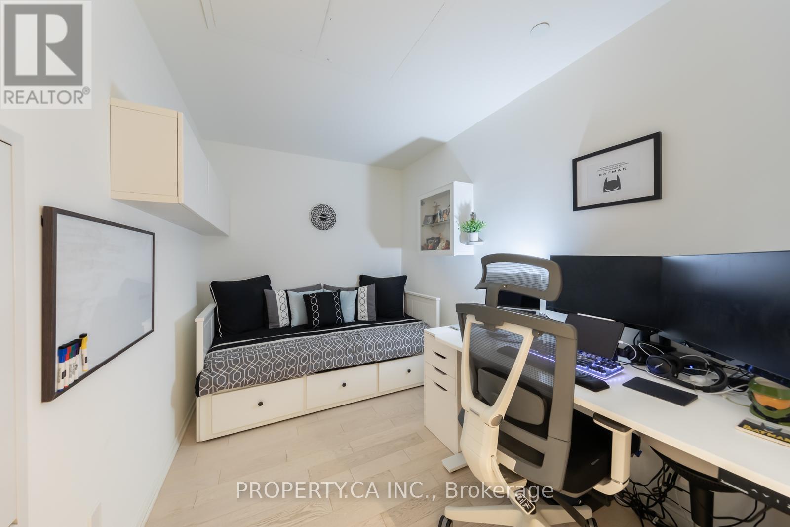 324 - 12 Bonnycastle Street, Toronto, Ontario  M5A 0C8 - Photo 13 - C12831296