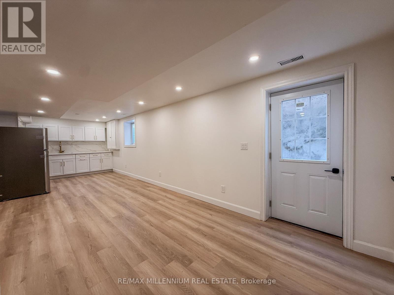 14 Sallis Drive, Ajax, Ontario  L1S 6Y3 - Photo 8 - E12831676