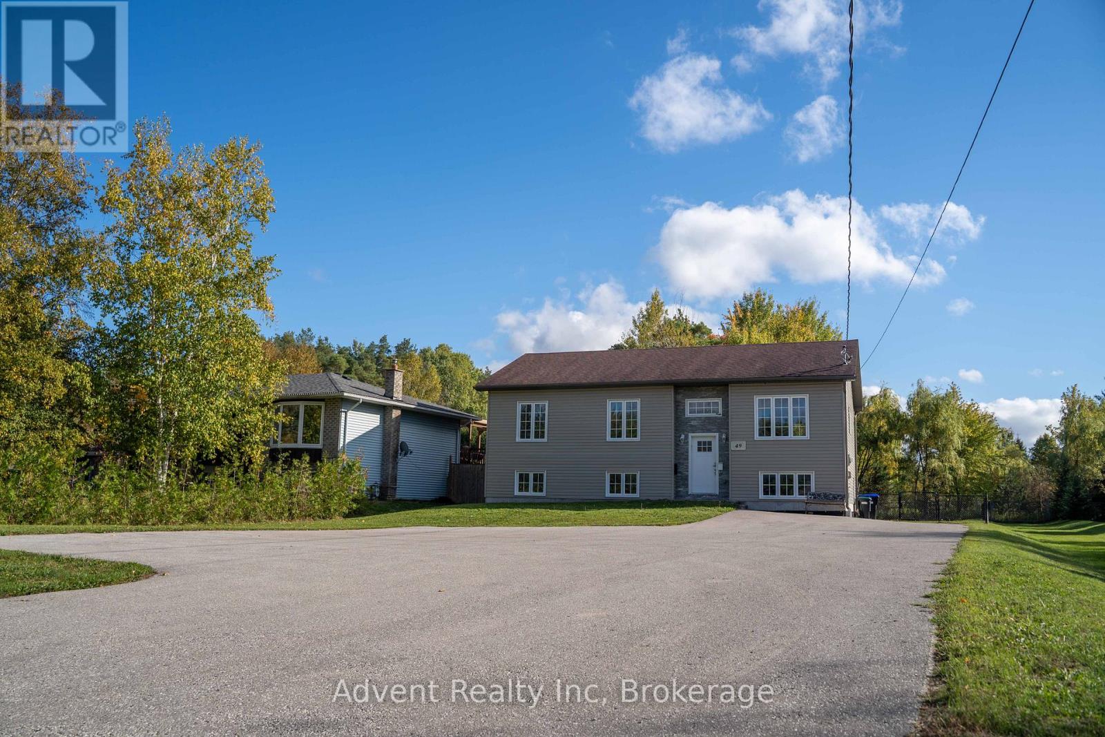 49 Brentwood Road, Essa, Ontario  L0M 1B2 - Photo 2 - N12831668