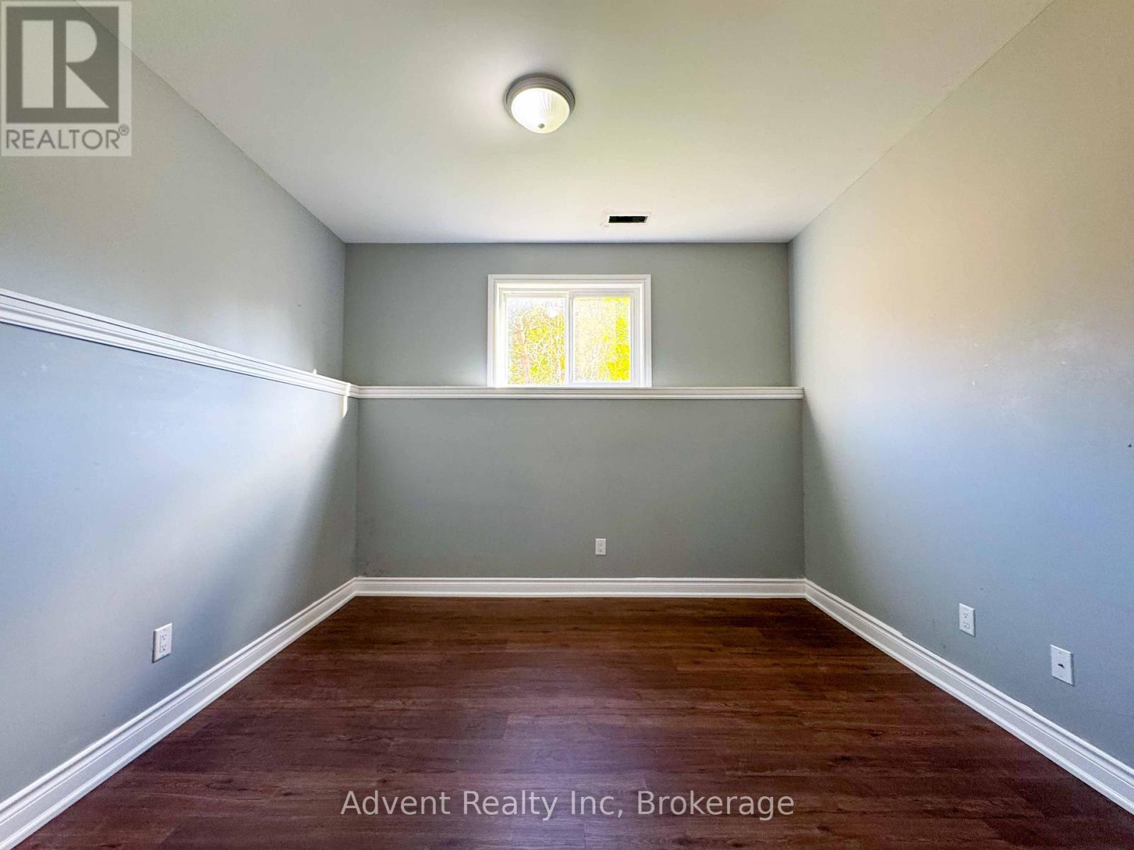 49 Brentwood Road, Essa, Ontario  L0M 1B2 - Photo 20 - N12831668