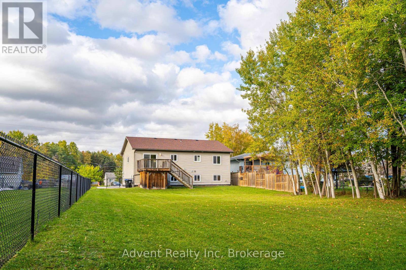49 Brentwood Road, Essa, Ontario  L0M 1B2 - Photo 4 - N12831668