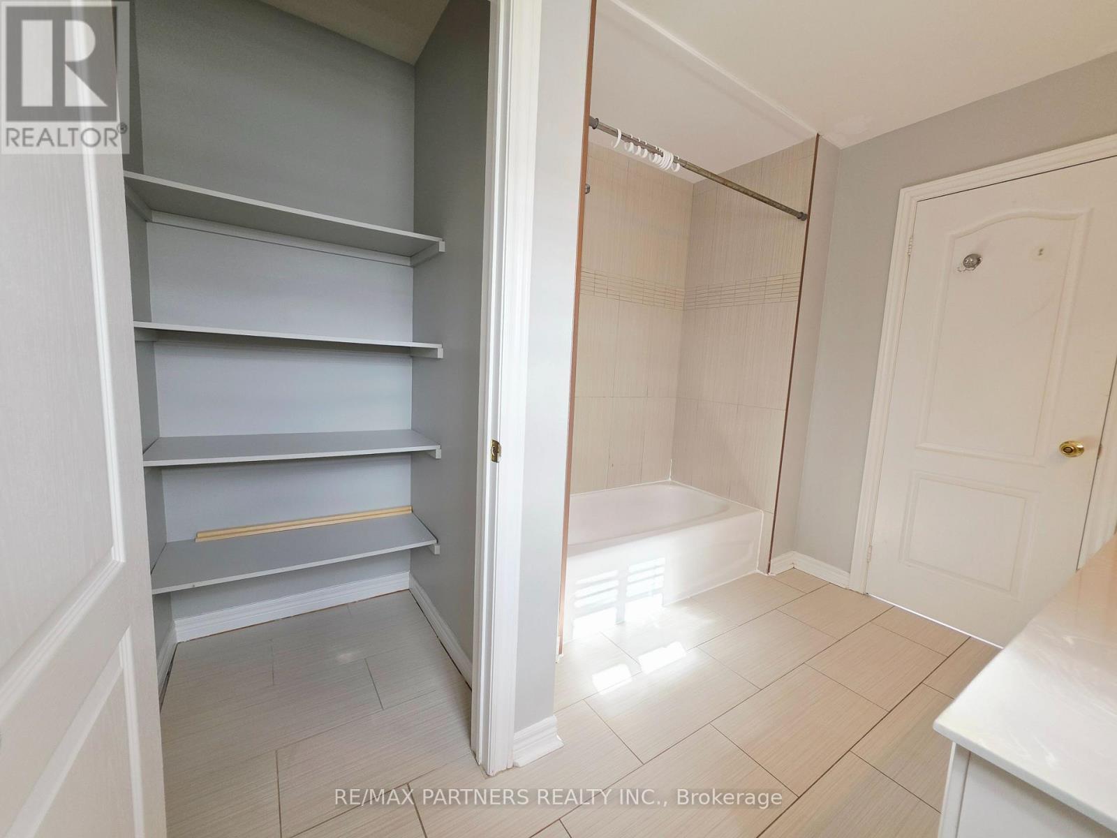 126 Collis Drive, Aurora, Ontario  L4G 7V2 - Photo 25 - N12831670