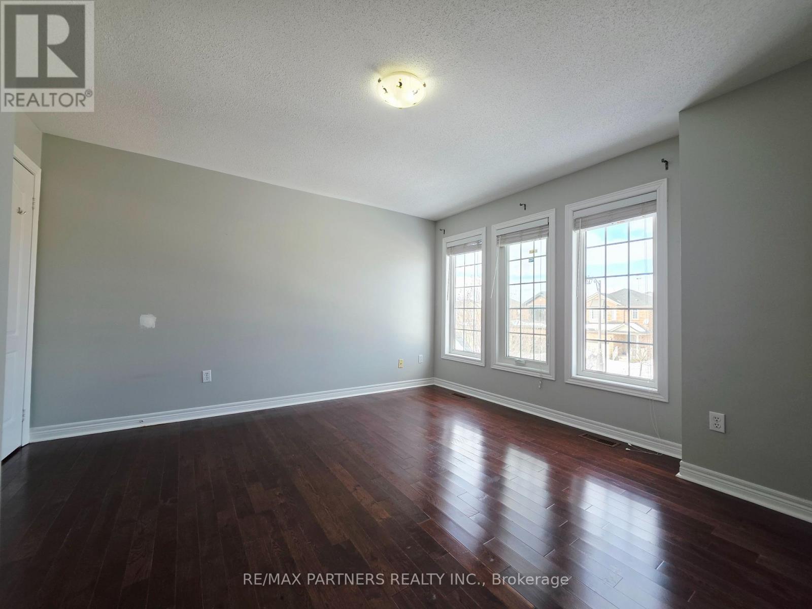 126 Collis Drive, Aurora, Ontario  L4G 7V2 - Photo 37 - N12831670