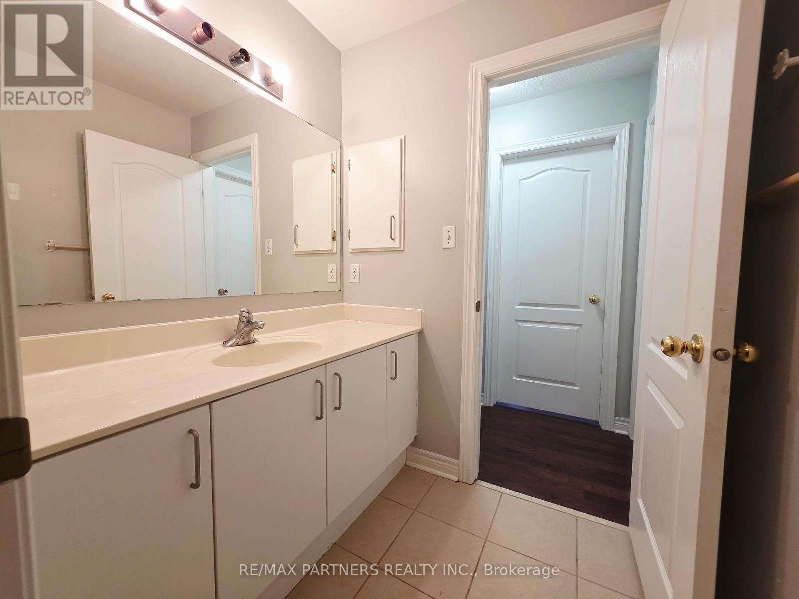 126 Collis Drive, Aurora, Ontario  L4G 7V2 - Photo 39 - N12831670