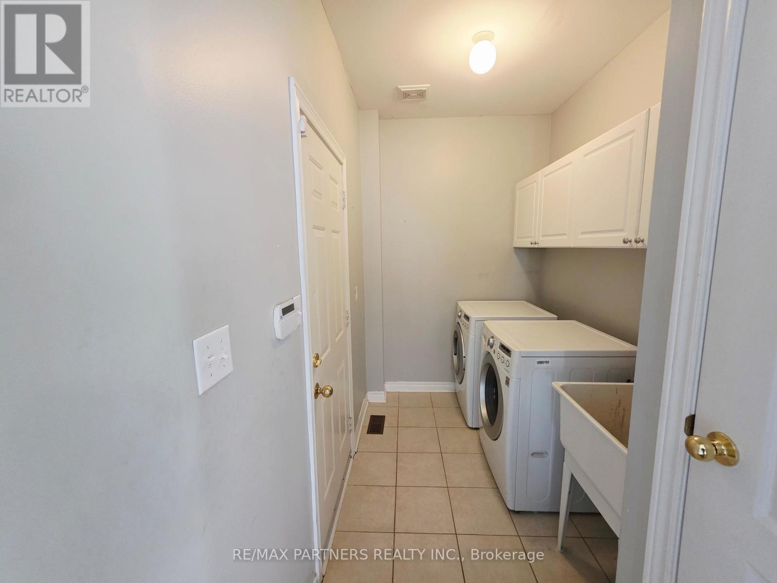 126 Collis Drive, Aurora, Ontario  L4G 7V2 - Photo 6 - N12831670