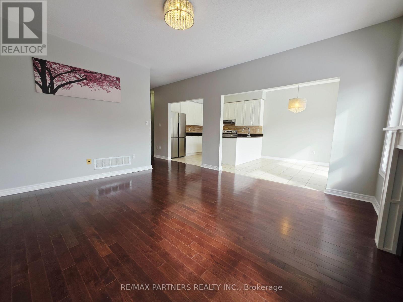 126 Collis Drive, Aurora, Ontario  L4G 7V2 - Photo 9 - N12831670