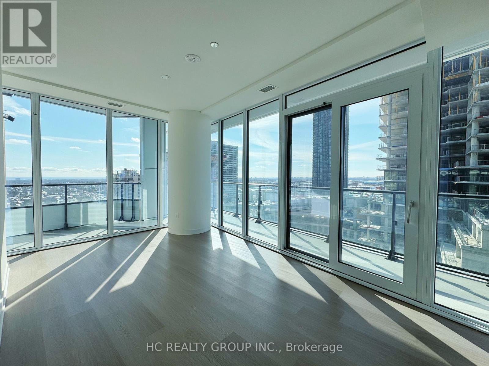 1010 - 448 BURNHAMTHORPE ROAD, Mississauga, Ontario