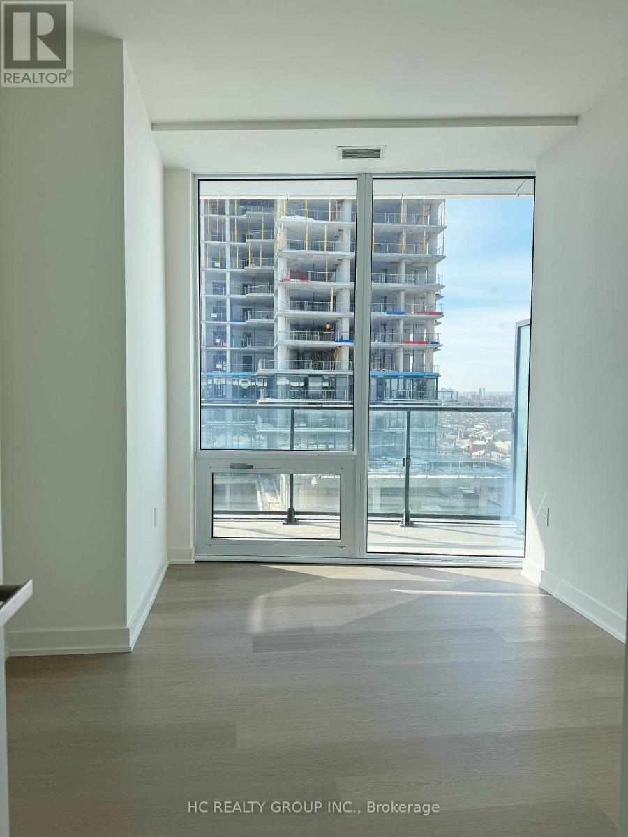 1010 - 448 Burnhamthorpe Road, Mississauga, Ontario  L5B 0R4 - Photo 7 - W12831688