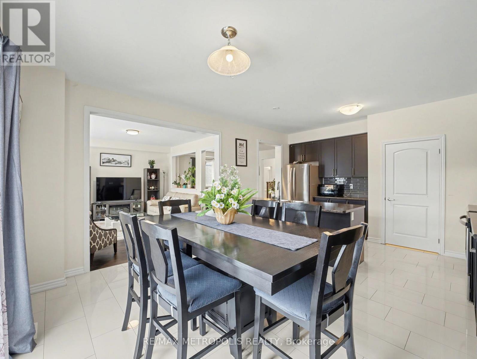 9 Frontier Drive, Thorold, Ontario  L2V 0K3 - Photo 12 - X12831672