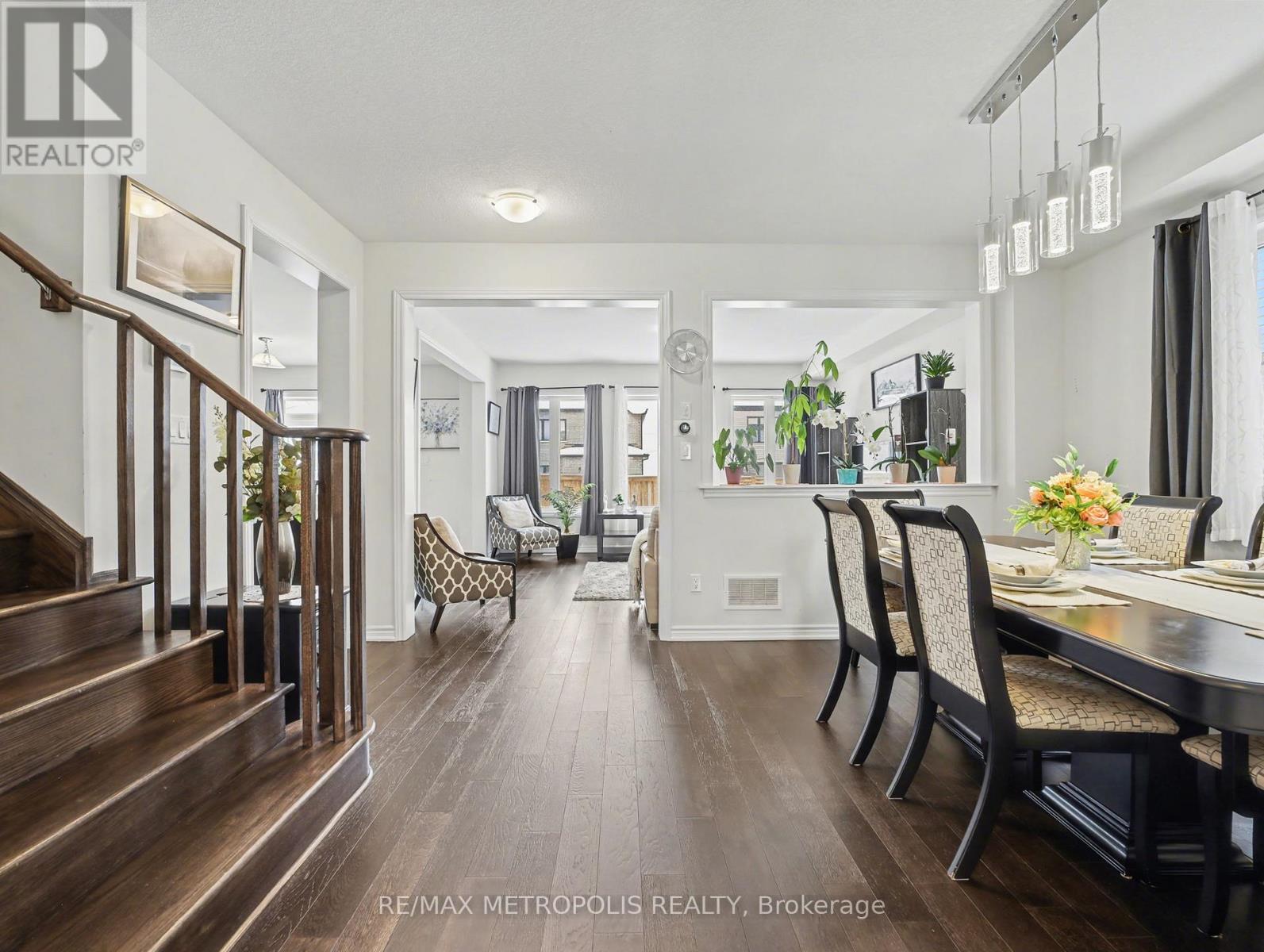 9 Frontier Drive, Thorold, Ontario  L2V 0K3 - Photo 5 - X12831672