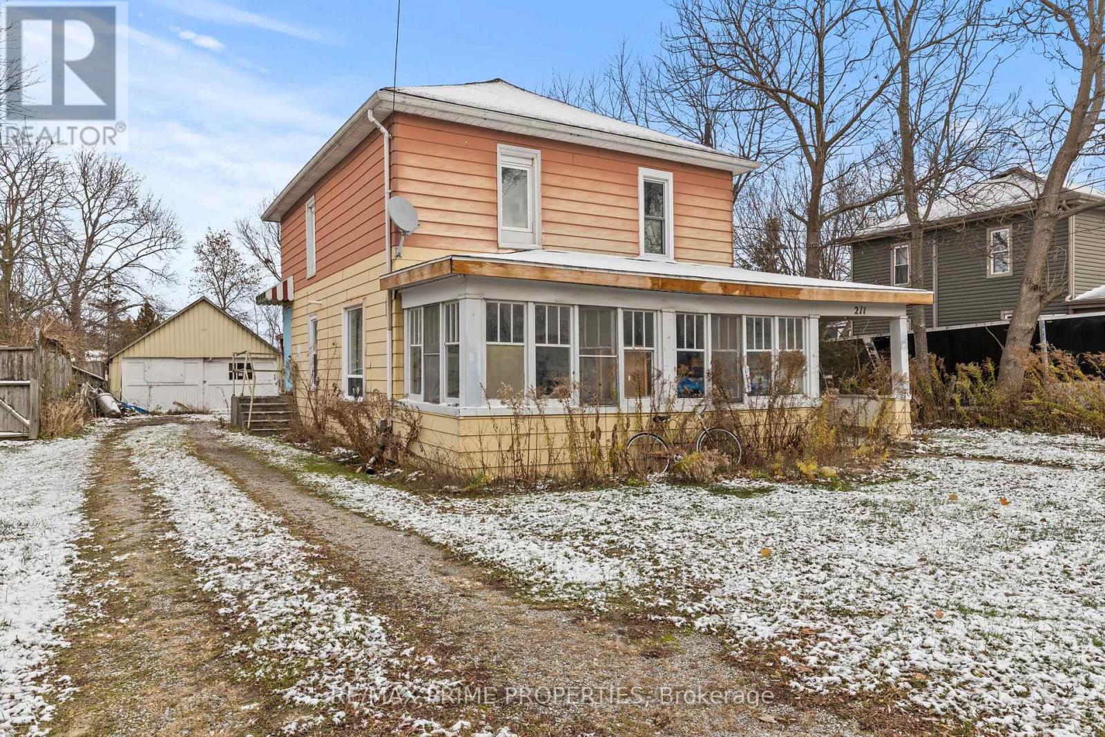 211 Forest Street W, Haldimand, Ontario  N1A 1P2 - Photo 2 - X12831680