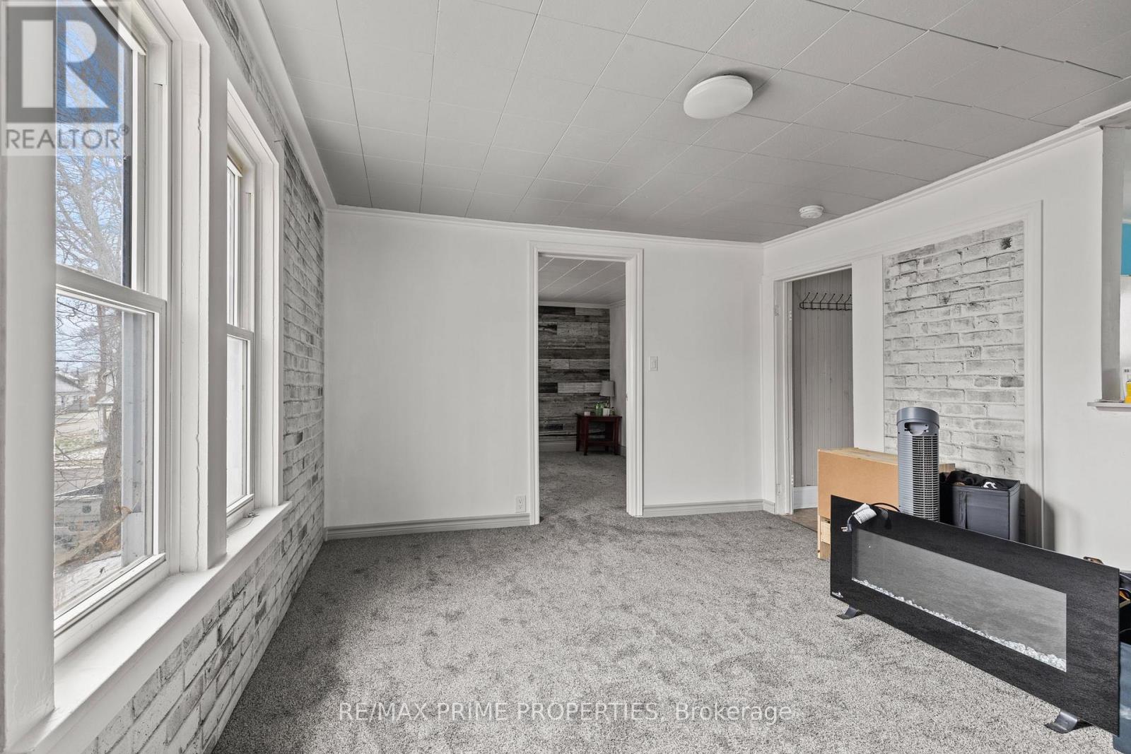 211 Forest Street W, Haldimand, Ontario  N1A 1P2 - Photo 23 - X12831680