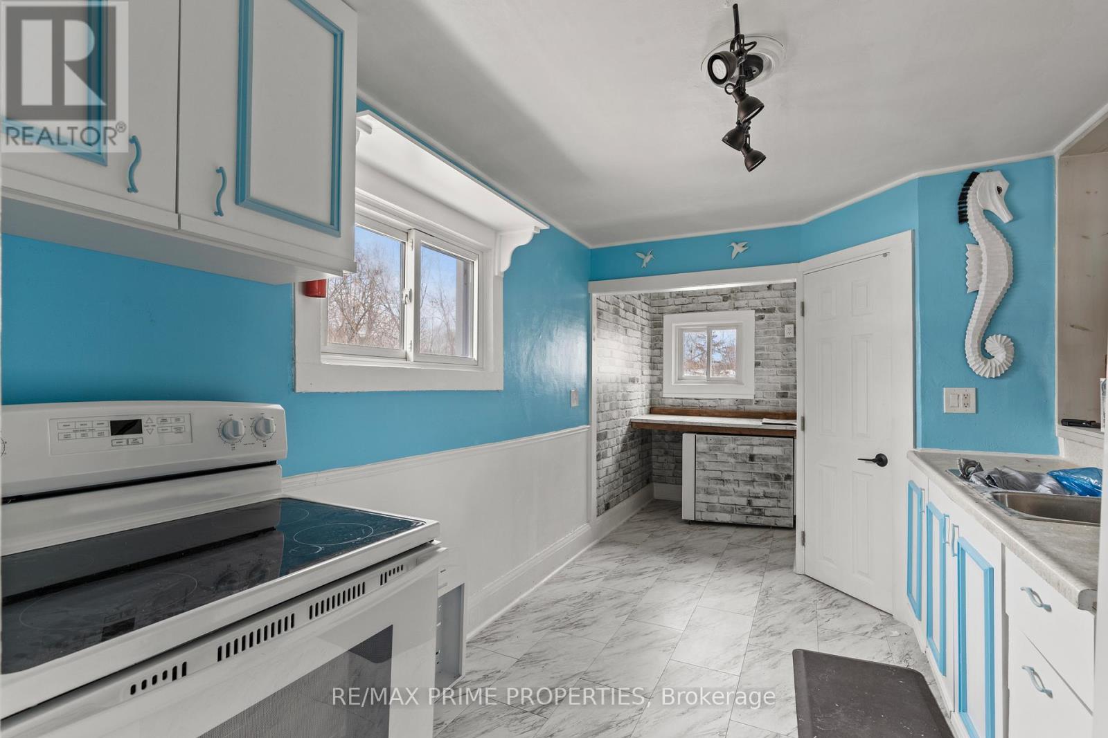 211 Forest Street W, Haldimand, Ontario  N1A 1P2 - Photo 24 - X12831680