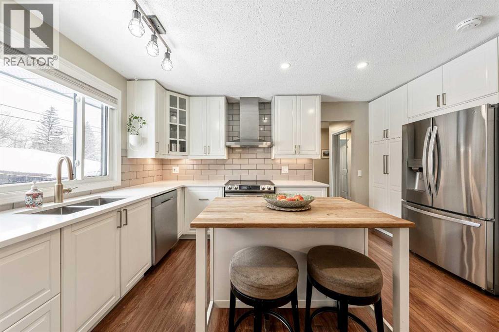 804 68 Avenue Nw, Calgary, Alberta  T2K 0N1 - Photo 11 - A2289620