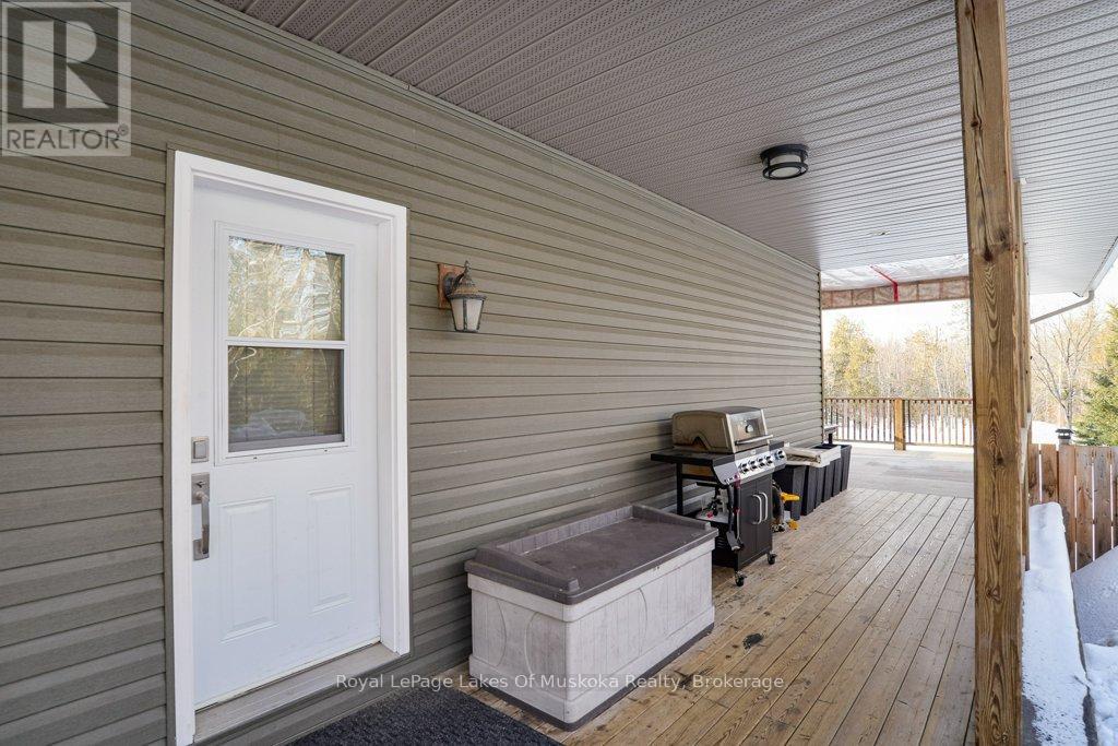2411 Hwy. 118 E. Highway, Bracebridge, Ontario  P1L 1X1 - Photo 5 - X12831712