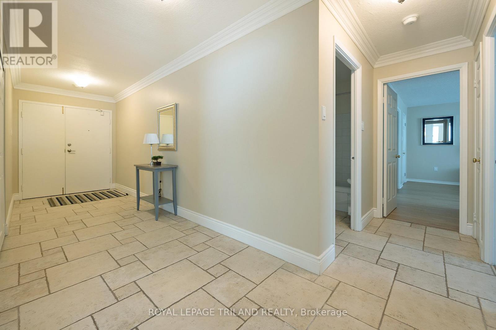 601 - 500 Talbot Street, London East, Ontario  N6A 2S3 - Photo 3 - X12831728