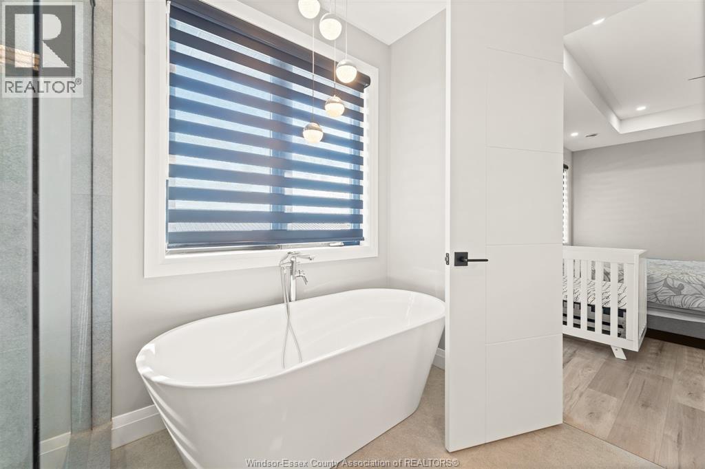 6061 Pike, Amherstburg, Ontario  N9V 2Y7 - Photo 21 - 26000176