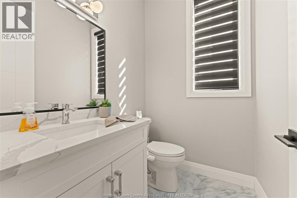 6061 Pike, Amherstburg, Ontario  N9V 2Y7 - Photo 18 - 26000176