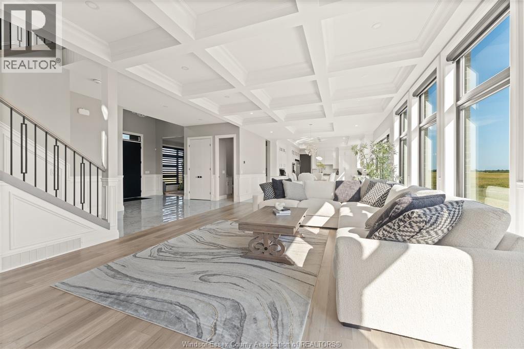 6061 Pike, Amherstburg, Ontario  N9V 2Y7 - Photo 4 - 26000176