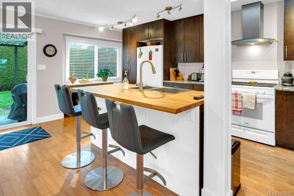 6069 Waldbank Rd, Nanaimo, British Columbia  V9V 1C7 - Photo 12 - 1023020