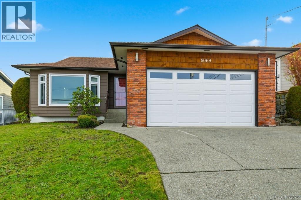 6069 Waldbank Rd, Nanaimo, British Columbia