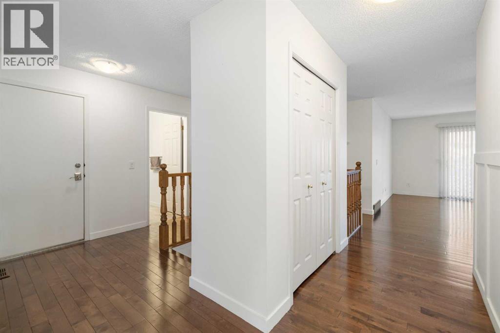 84 Deer Ridge Close Se, Calgary, Alberta T2J 7C2 - Photo 13 - A2286210