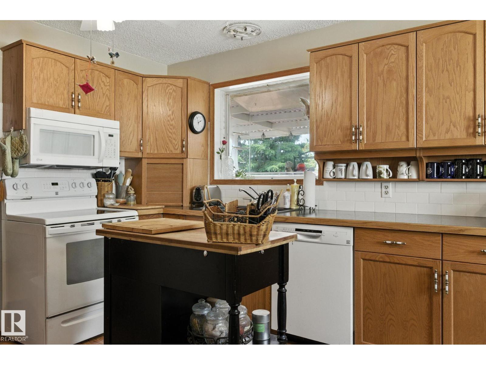 9608 98a St, Morinville, Alberta  T8R 1H2 - Photo 11 - E4475394