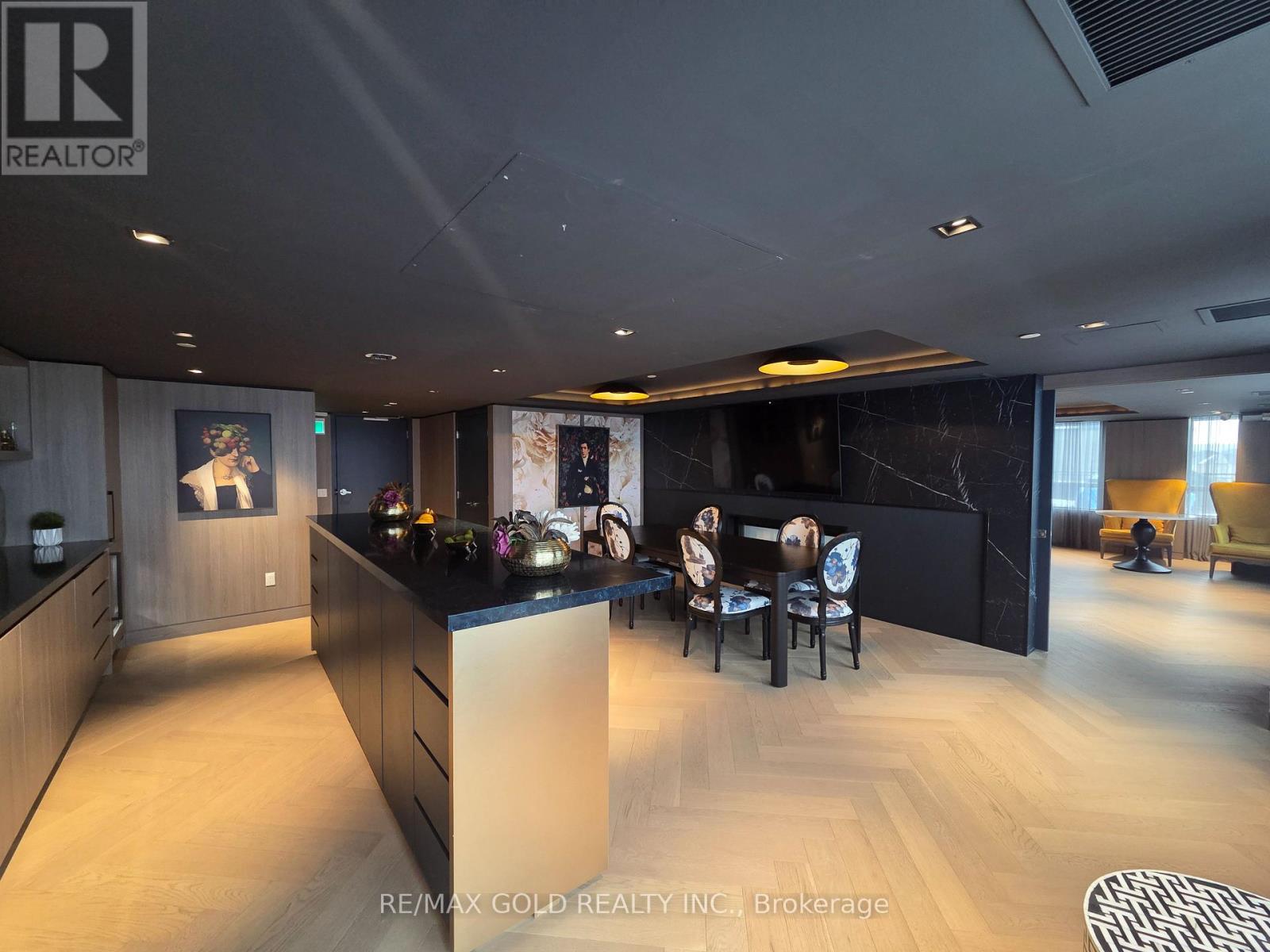 117 - 395 Dundas Street W, Oakville, Ontario L6M 5R8 - Photo 15 - W12831730