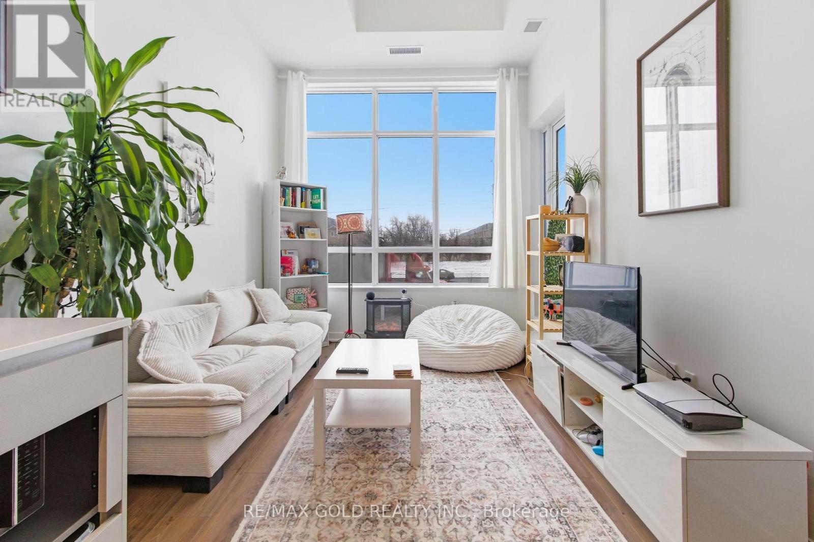 117 - 395 Dundas Street W, Oakville, Ontario L6M 5R8 - Photo 4 - W12831730