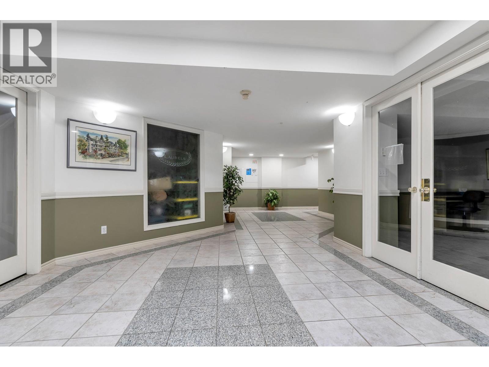 206 1150 Lynn Valley Road, North Vancouver, British Columbia  V7J 1Z9 - Photo 3 - R3093255