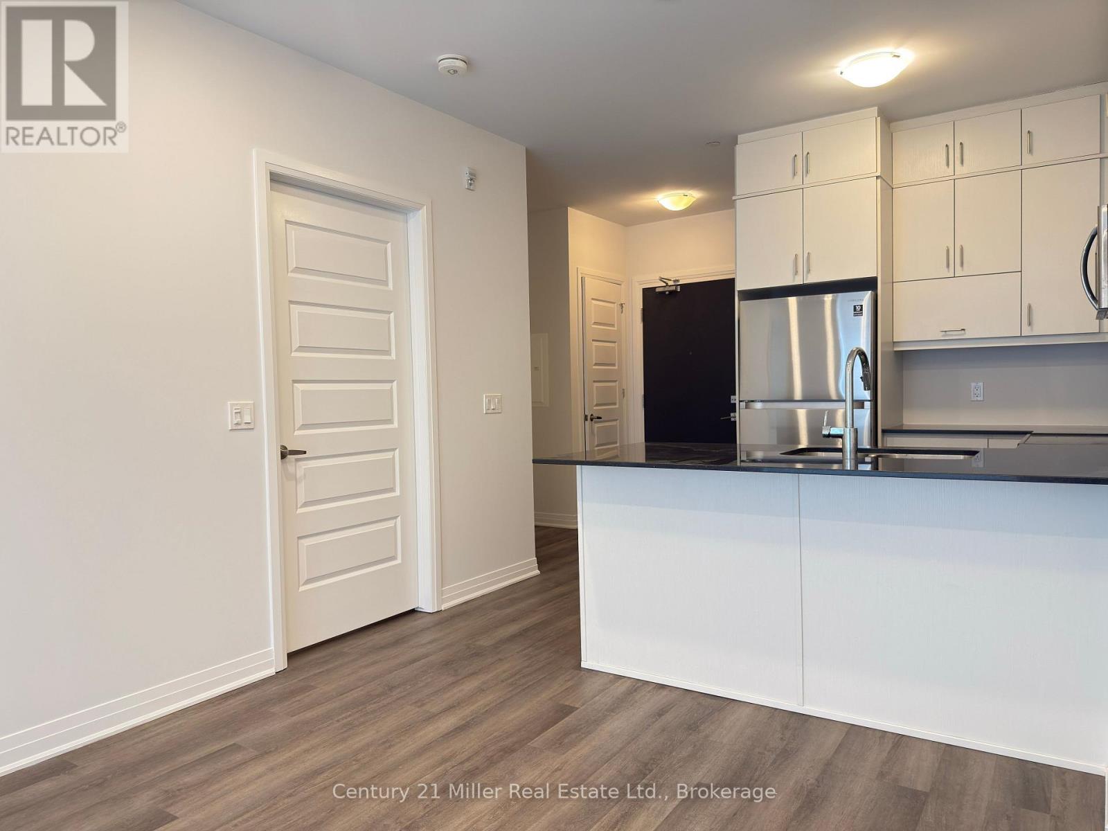 119 - 102 Grovewood Common Circle, Oakville, Ontario  L6H 0X3 - Photo 7 - W12831774