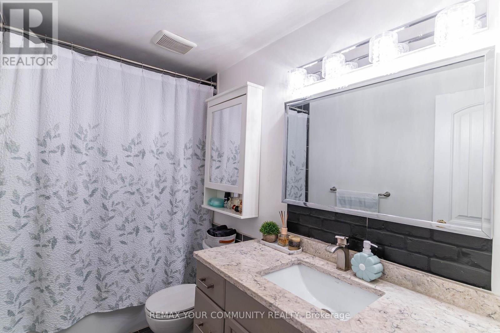 Main - 692 Down Crescent, Oshawa, Ontario  L1H 7Y1 - Photo 36 - E12831622