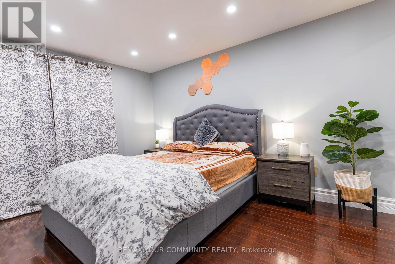 Main - 692 Down Crescent, Oshawa, Ontario  L1H 7Y1 - Photo 45 - E12831622