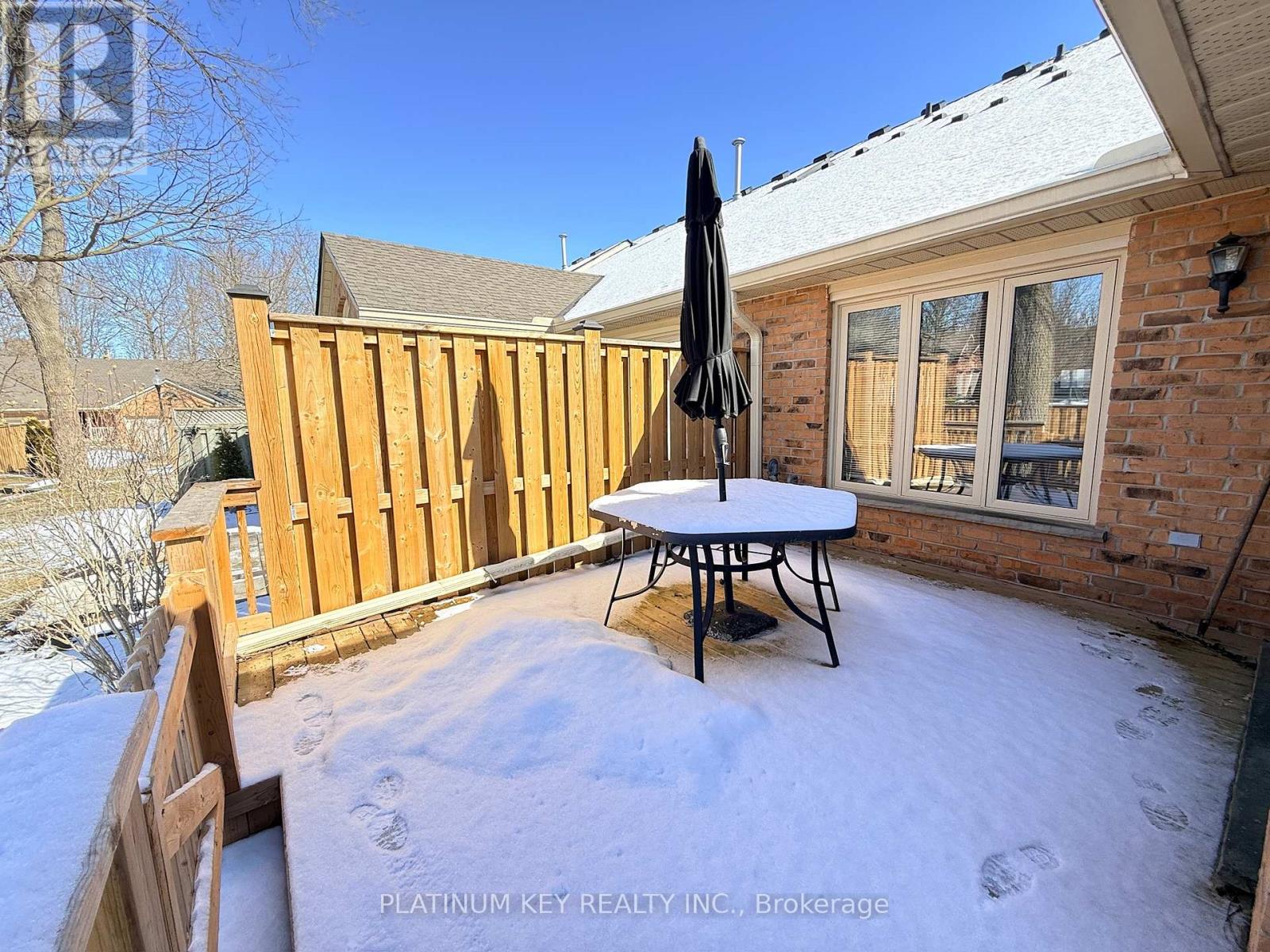 Photo 32 of 34 for 7 - 1331 Commissioners Road W