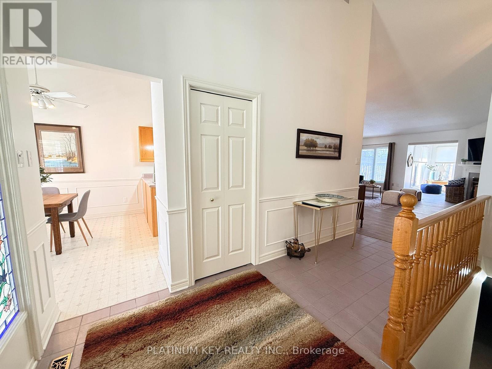 Photo 6 of 34 for 7 - 1331 Commissioners Road W