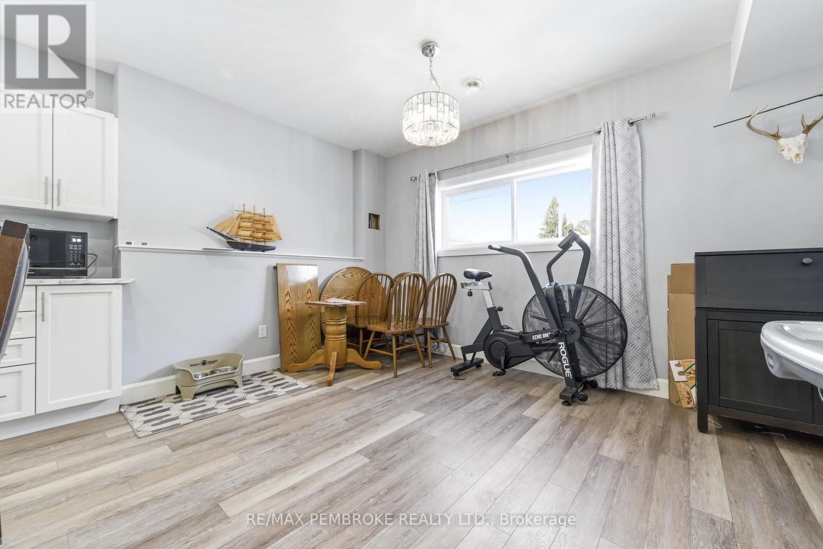 5 Harry Street, Petawawa, Ontario  K8H 2A5 - Photo 28 - X12831768