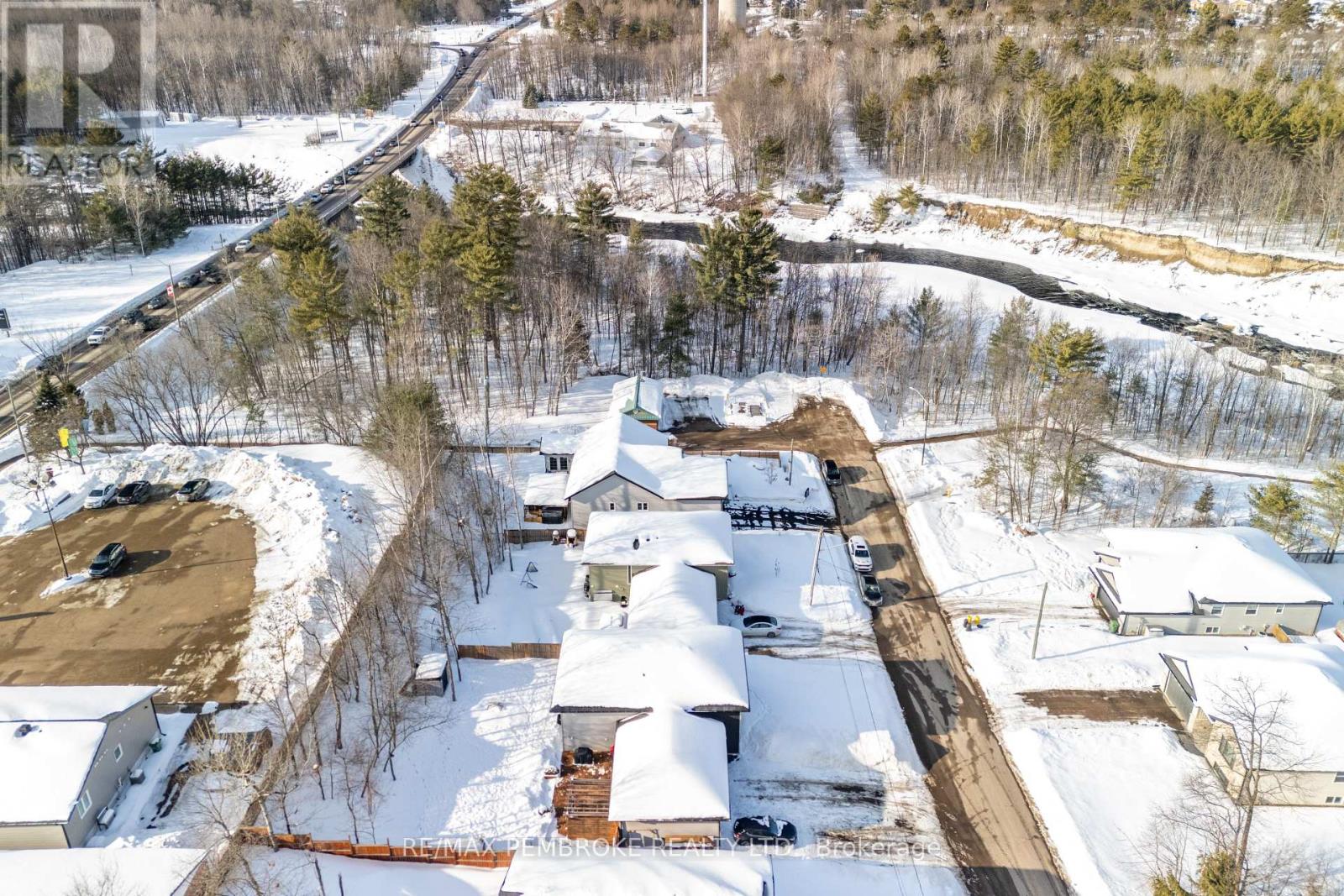 5 Harry Street, Petawawa, Ontario  K8H 2A5 - Photo 42 - X12831768