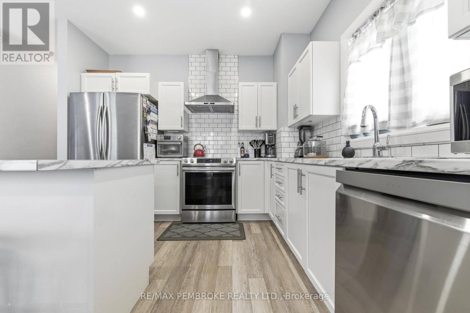 5 Harry Street, Petawawa, Ontario  K8H 2A5 - Photo 6 - X12831768