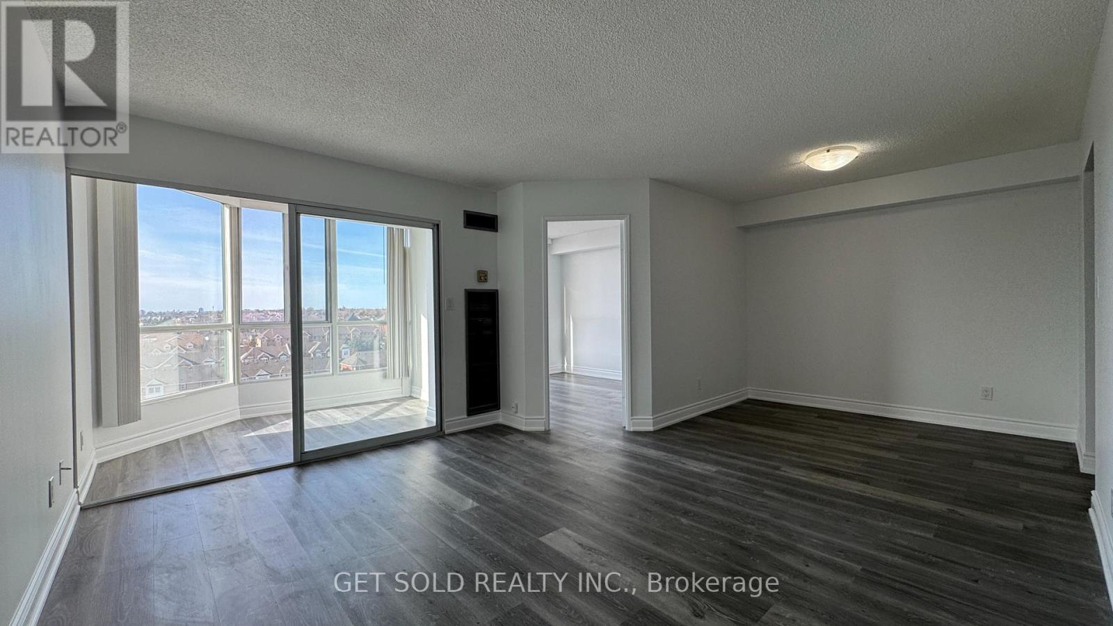 702 - 145 HILLCREST AVENUE, Mississauga, Ontario