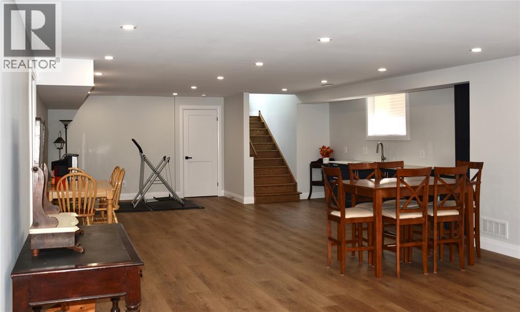 207 Essex Street, Sarnia, Ontario  N7T 0C2 - Photo 14 - 26004231